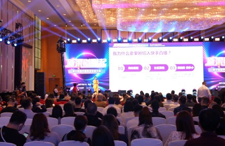 顶势整体实力再获认同 朵拉朵尚夺得2021中国美妆护肤年度大奖 “年度护肤品品牌”