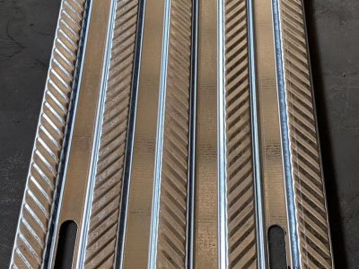 钢跳板哪家好,厂家现货供应-品优丝网