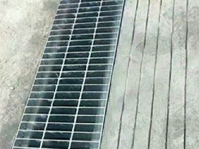 沟盖板价格,镀锌钢格栅厂家首选饶阳县弘智丝网制品欢迎定制