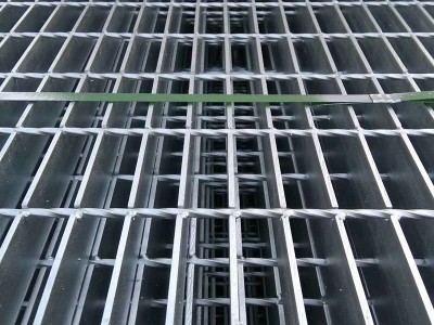 钢格板价格饶阳县弘智丝网制品有限公司物美价廉质量保障