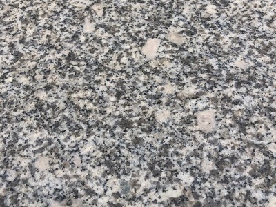 芝麻白火烧板推荐日照云股石材有限公司