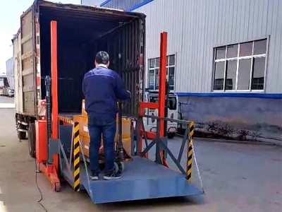 卸货平台厂家 0531-84427777