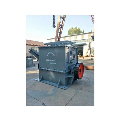 震鸣磁铁设备厂-破碎机-磁选设备-破碎设备-皮带输送机设备