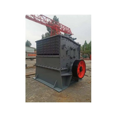 破碎机-震鸣磁铁设备厂-密封锤式破碎机-移动式破碎机